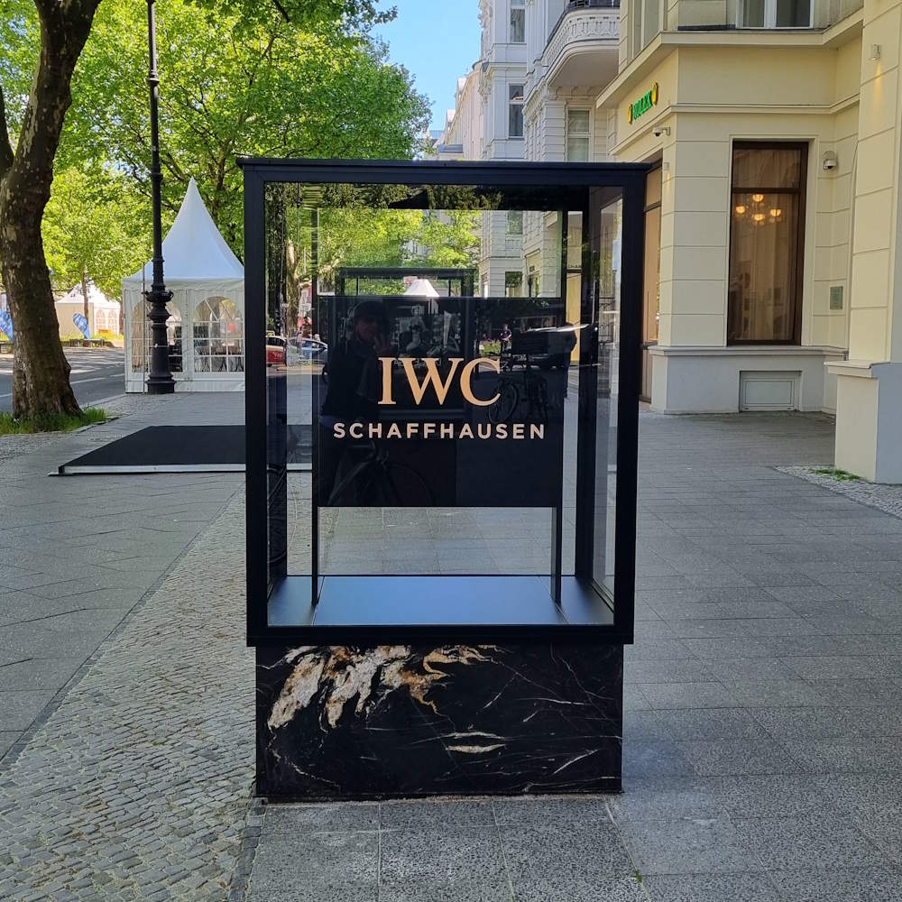 MAXIMA-34 Edle Boulevardvitrine Outdoor