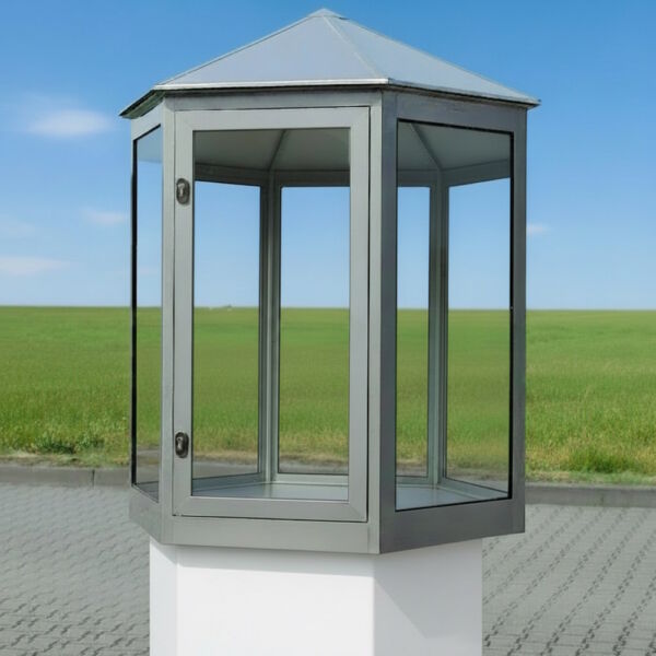 Premium Sechseck-Außenvitrine / Boulevardvitrine MAXIMA-37