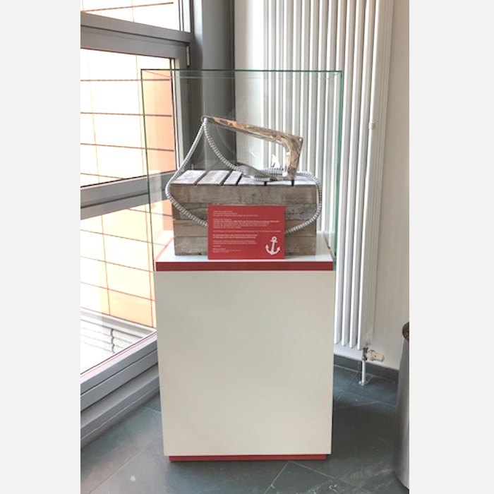 Podestvitrine PUR-148