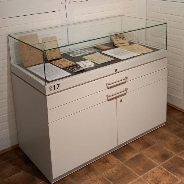 Thekenvitrine für Dokumente PUR-166