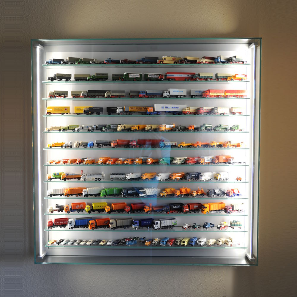 Modellautovitrine PUR-167