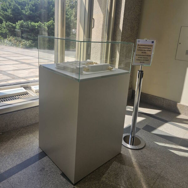Modellvitrine / Architekturmodell Vitrine PUR-170